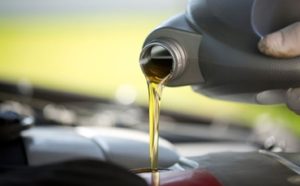 Best Motorcycle Oils Featured